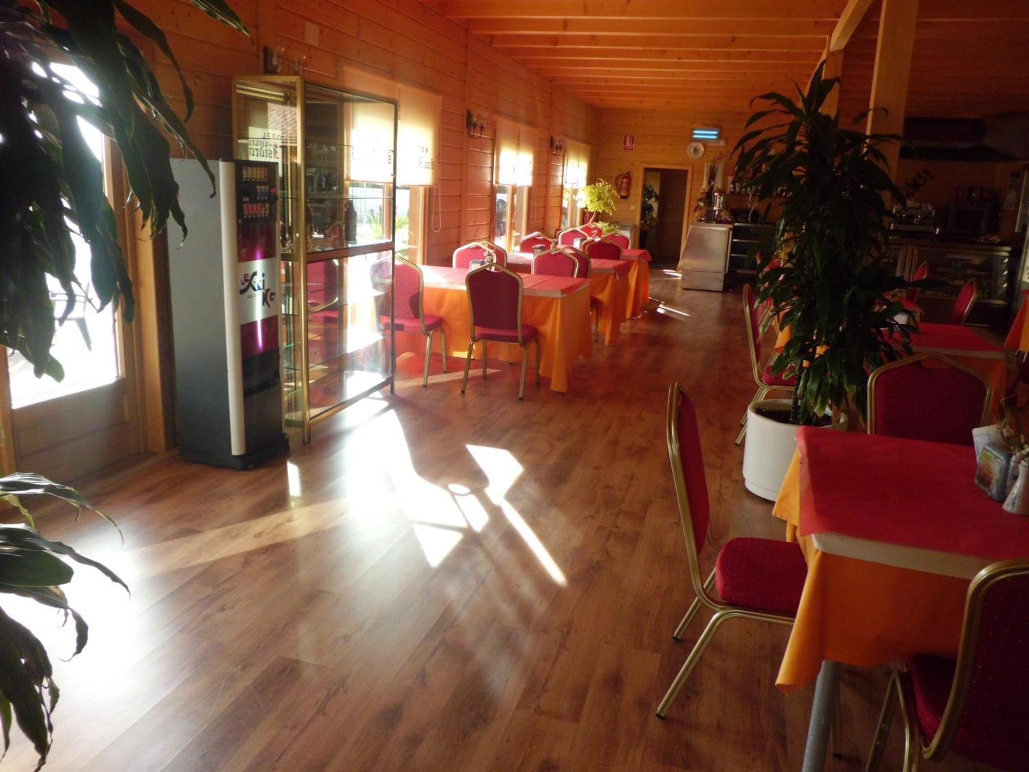 Motel San Isidro Villarrubio Екстер'єр фото