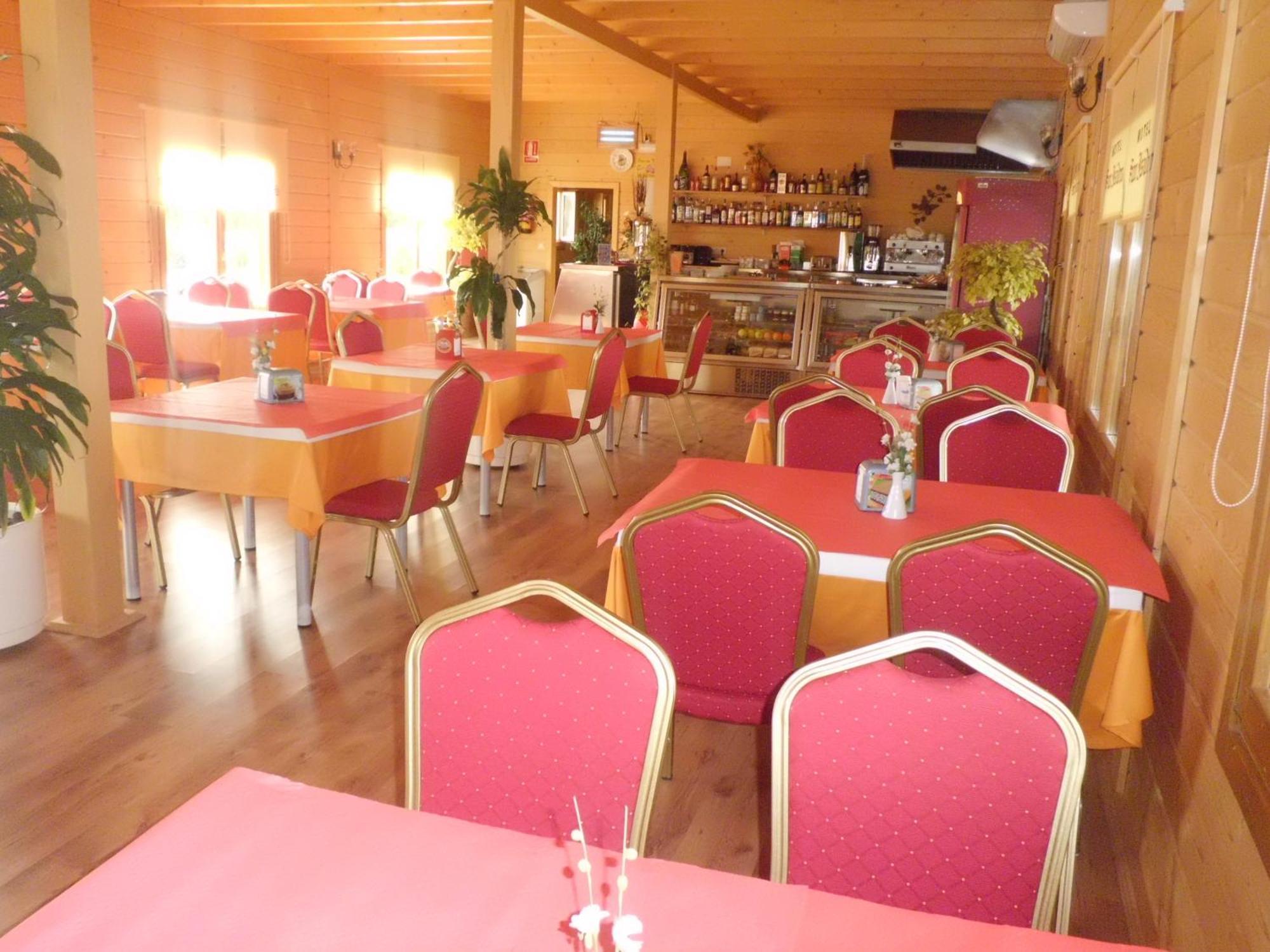 Motel San Isidro Villarrubio Екстер'єр фото